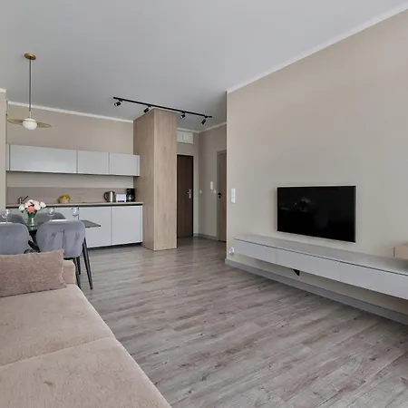 Appartamento Stylish Bel Mare E529 In With Balcony & Parking & Close To The By Renters