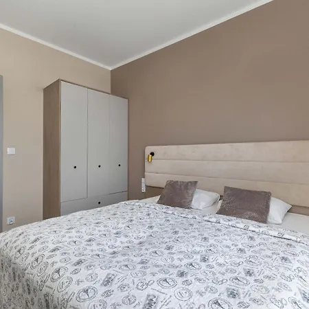 Stylish Bel Mare E529 In With Balcony & Parking & Close To The By Renters Appartamento Miedzyzdroje